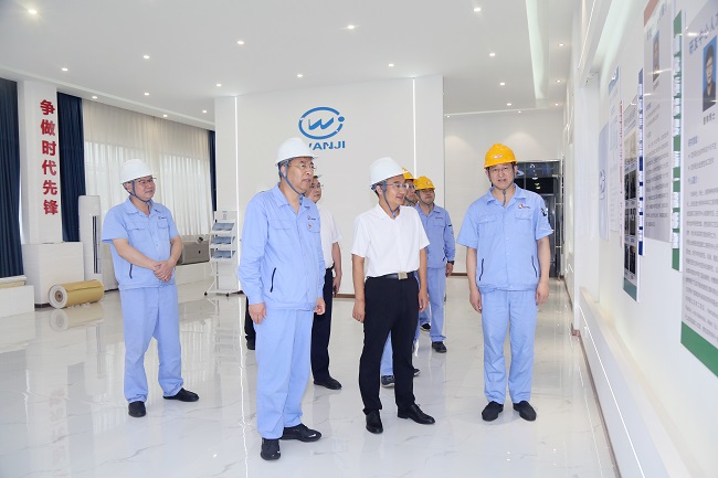 洛陽(yáng)工控集團(tuán)黨委副書記、總經(jīng)理王進(jìn)升一行到萬(wàn)基控股集團(tuán)調(diào)研